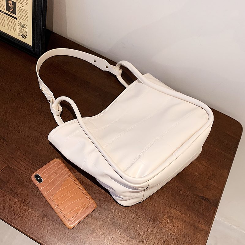 Peniche Crossbody-håndtaske I Læder Til Kvinder - Sort