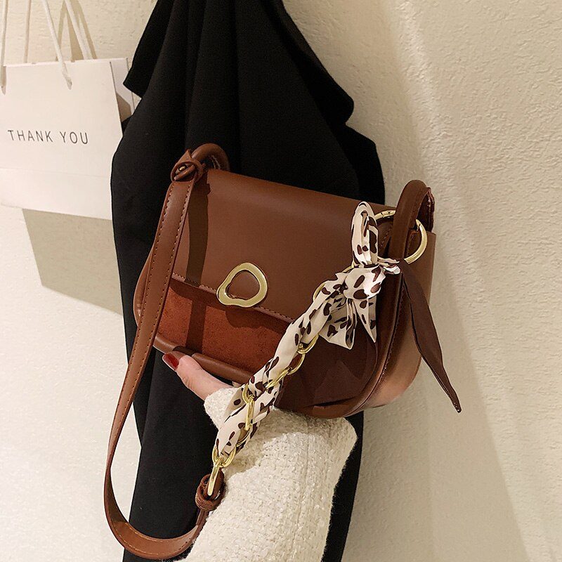 Pinino Small Crossbody-håndtaske I Læder Til Kvinder - Brun