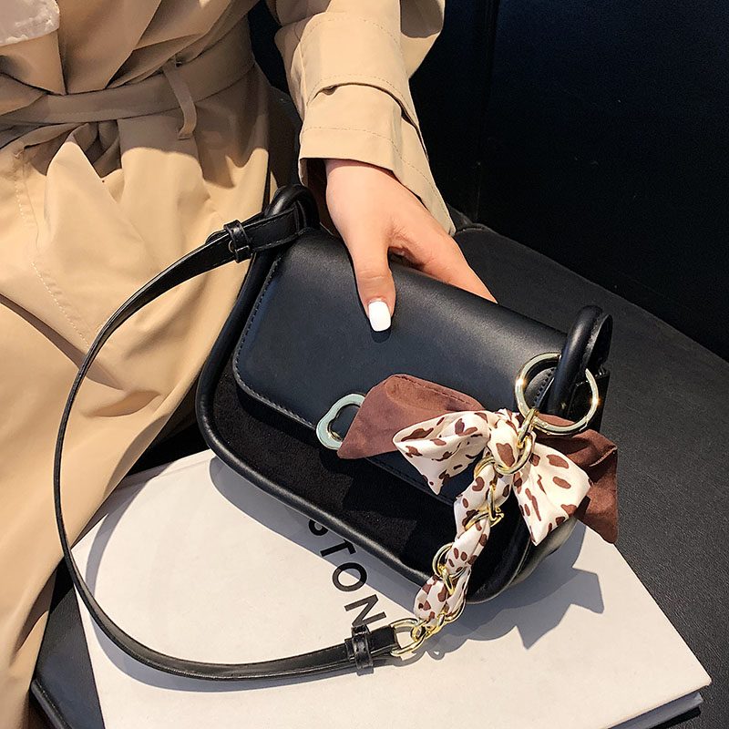 Pinino Small Crossbody-håndtaske I Læder Til Kvinder - Brun