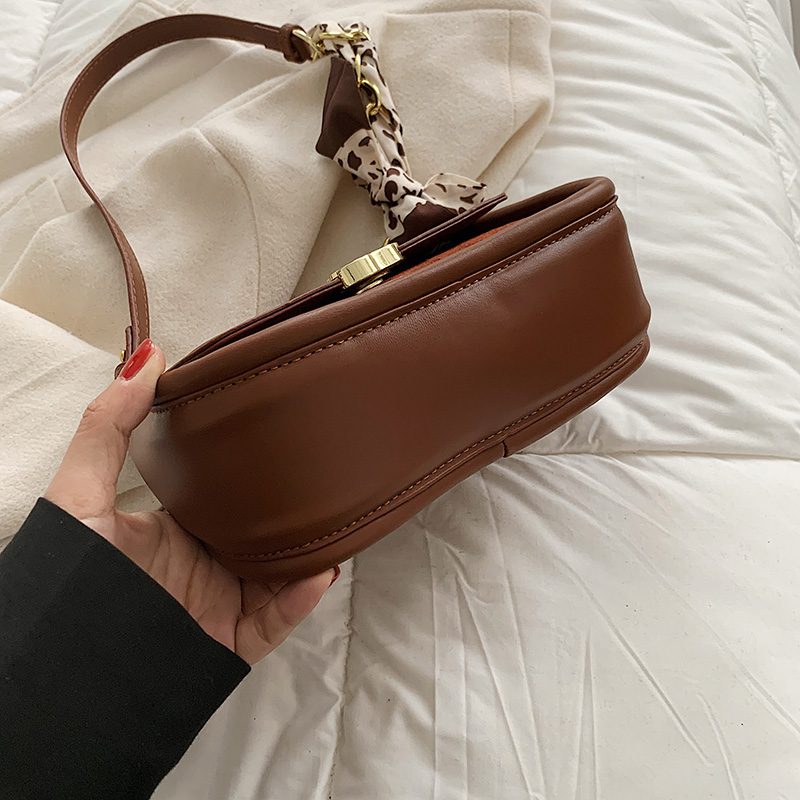 Pinino Small Crossbody-håndtaske I Læder Til Kvinder - Brun