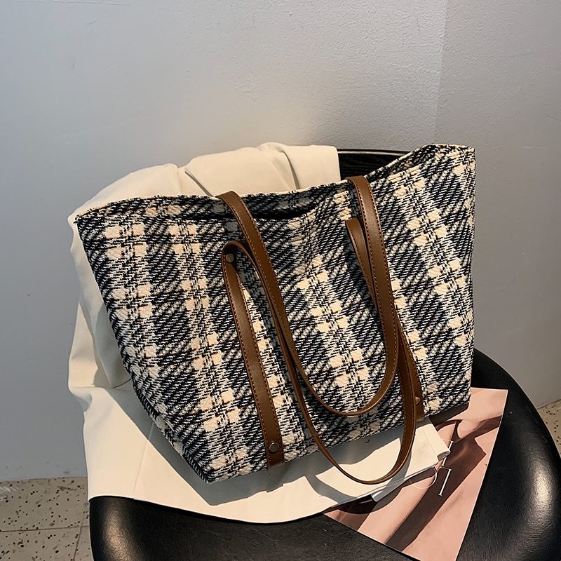 Plum Kvinders Skuldertaske Med Stor Kapacitet - Sort