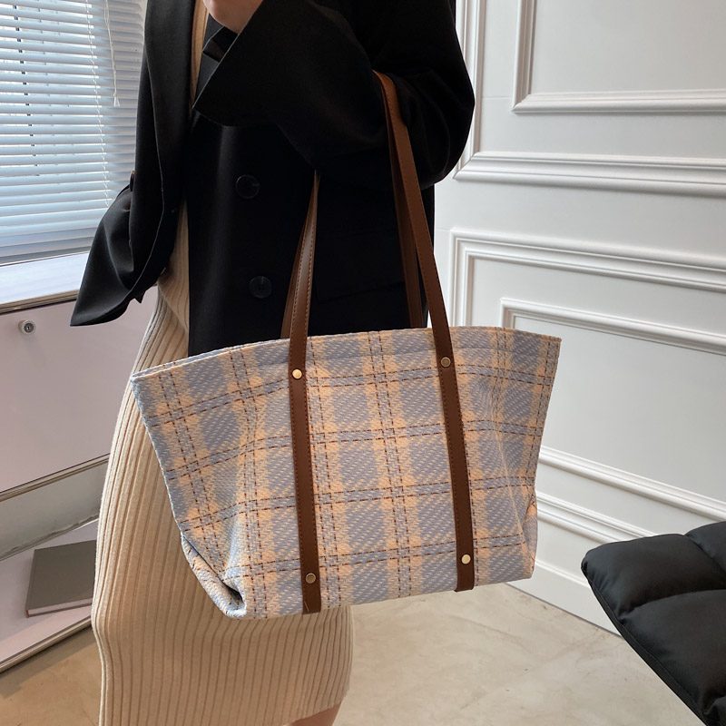 Plum Kvinders Skuldertaske Med Stor Kapacitet - Sort
