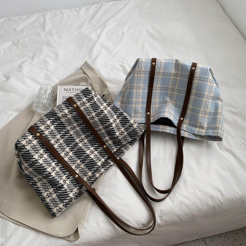 Plum Kvinders Skuldertaske Med Stor Kapacitet - Sort