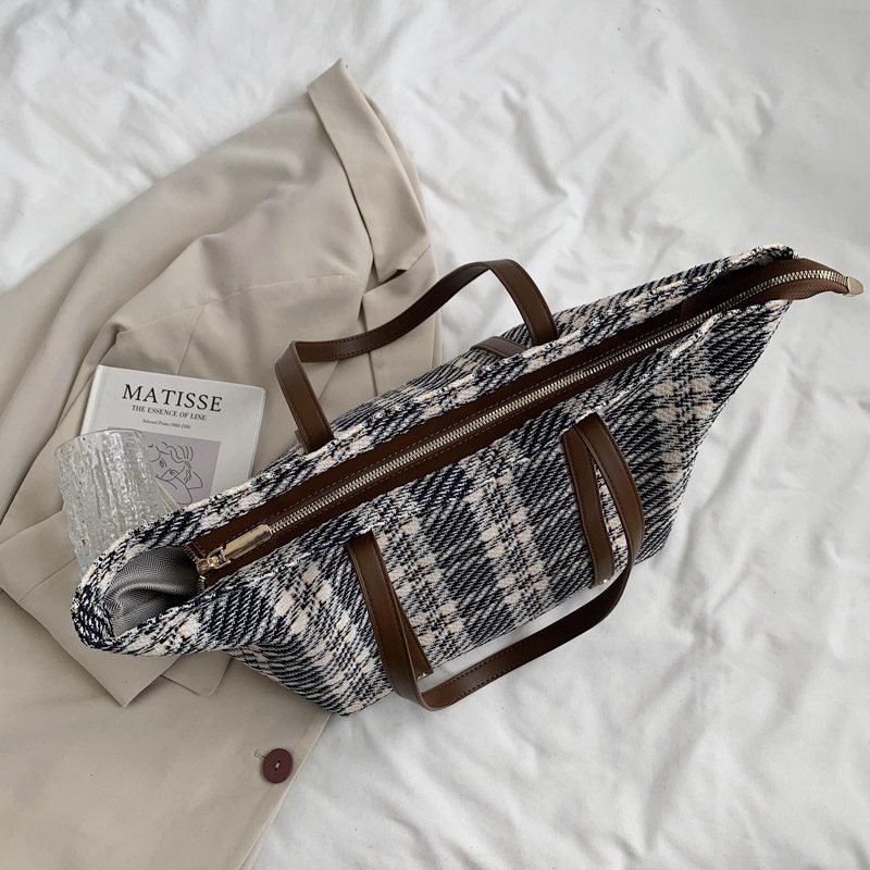 Plum Kvinders Skuldertaske Med Stor Kapacitet - Sort