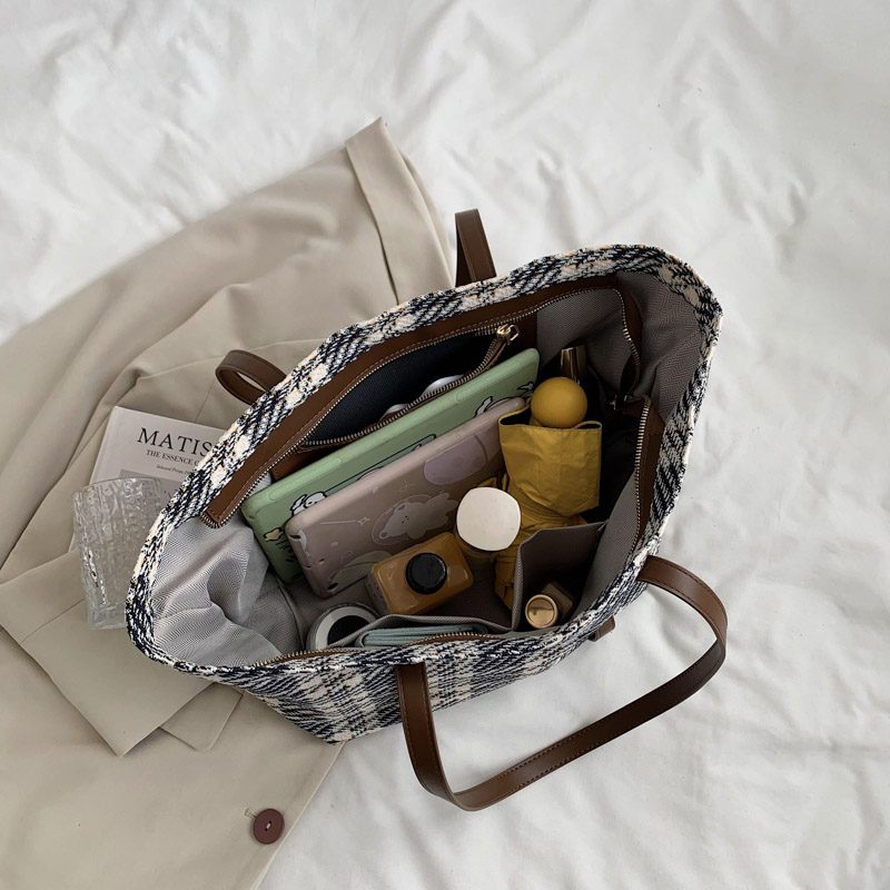 Plum Kvinders Skuldertaske Med Stor Kapacitet - Sort