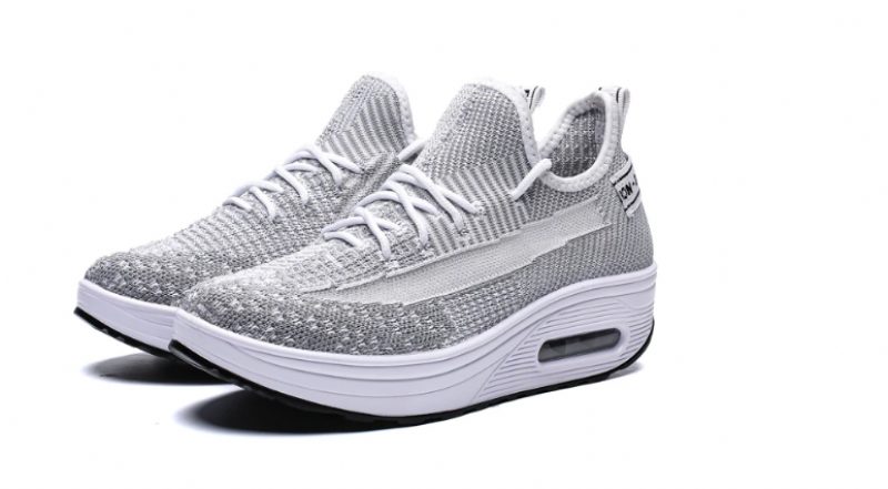 Regia Damesneakers Flade Med Platform - Sort