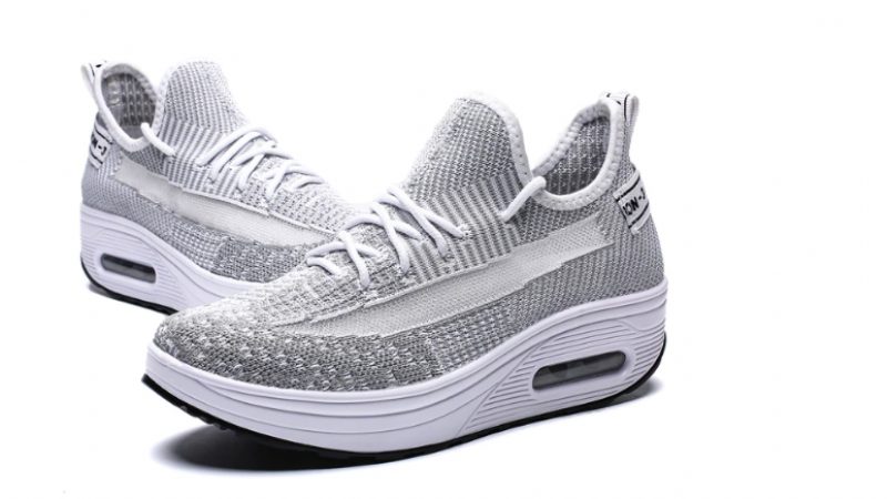Regia Damesneakers Flade Med Platform - Sort