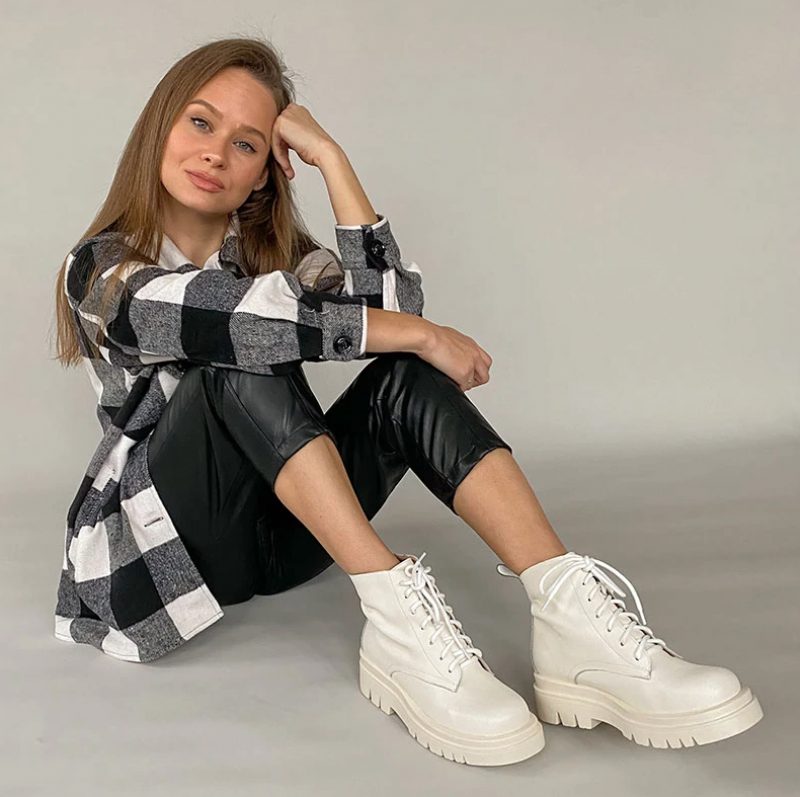 Sally Boots Ankelhøjde - Sort uden pels