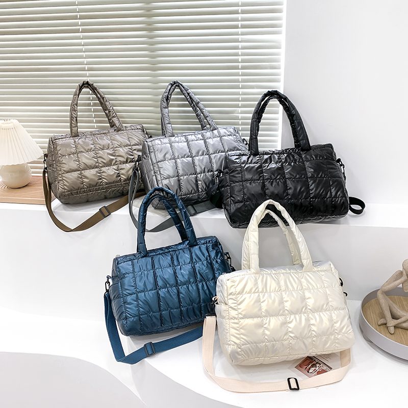 Torys Crossbody-håndtaske I Nylon Til Kvinder - Sort