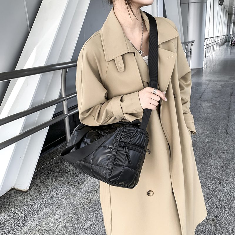 Torys Crossbody-håndtaske I Nylon Til Kvinder - Sort