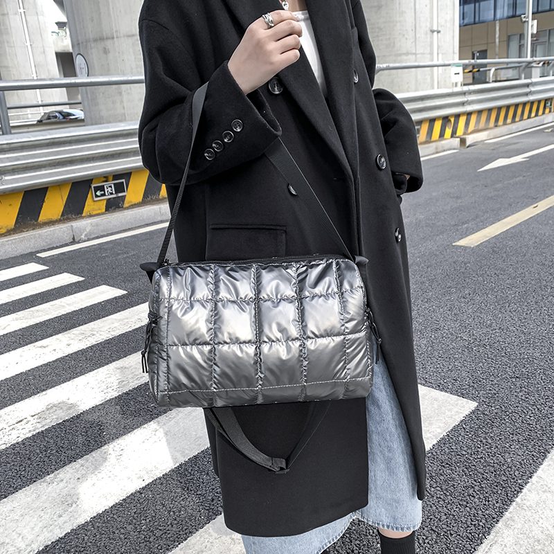 Torys Crossbody-håndtaske I Nylon Til Kvinder - Sort