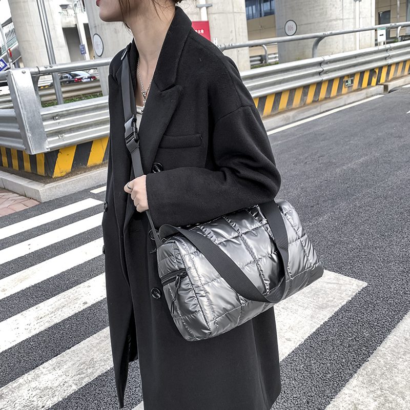 Torys Crossbody-håndtaske I Nylon Til Kvinder - Sort