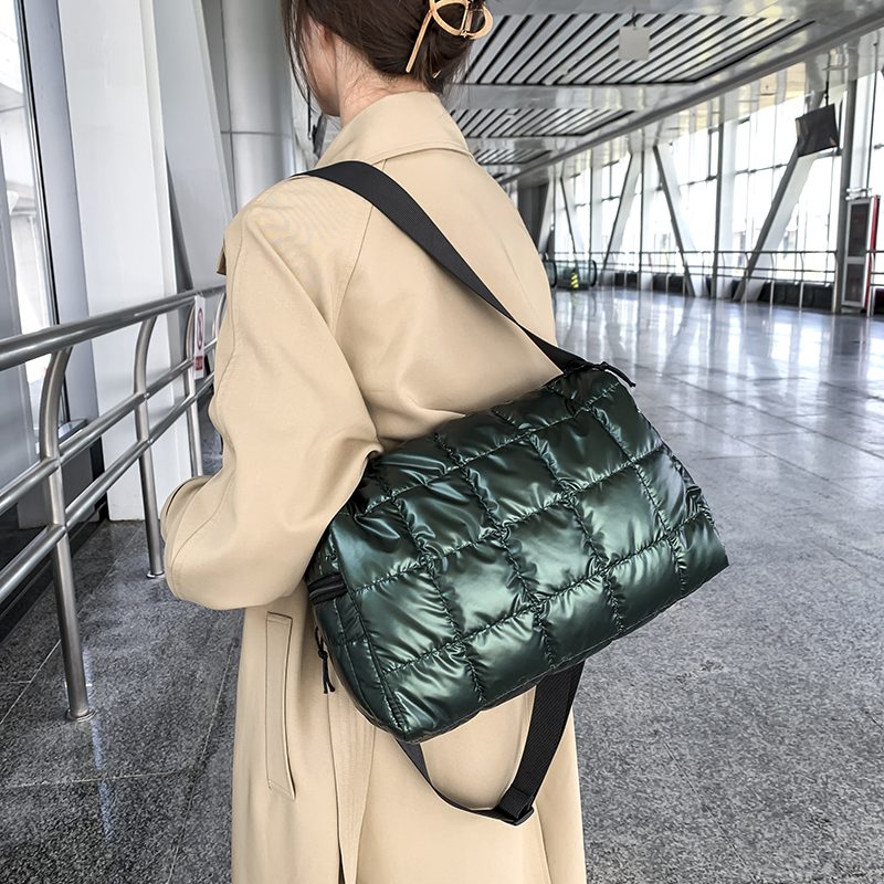 Torys Crossbody-håndtaske I Nylon Til Kvinder - Sort