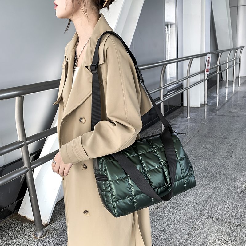 Torys Crossbody-håndtaske I Nylon Til Kvinder - Sort