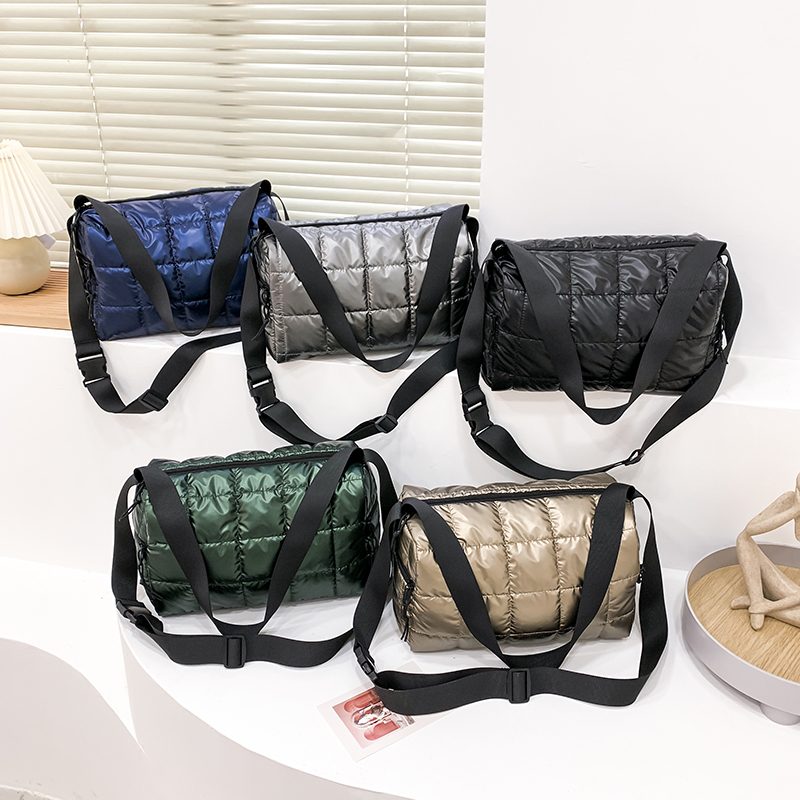 Torys Crossbody-håndtaske I Nylon Til Kvinder - Sort