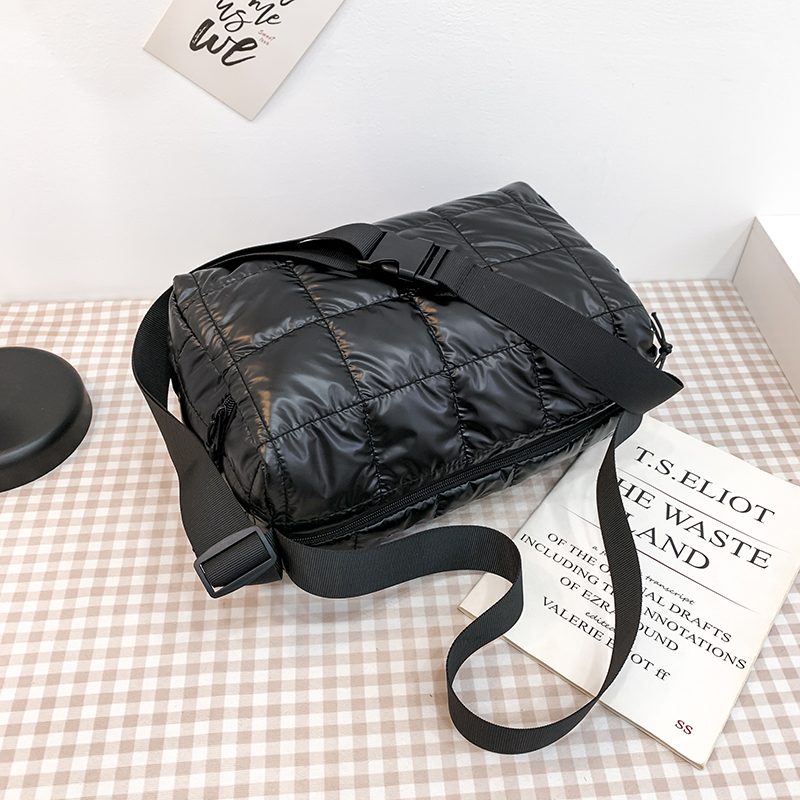Torys Crossbody-håndtaske I Nylon Til Kvinder - Sort
