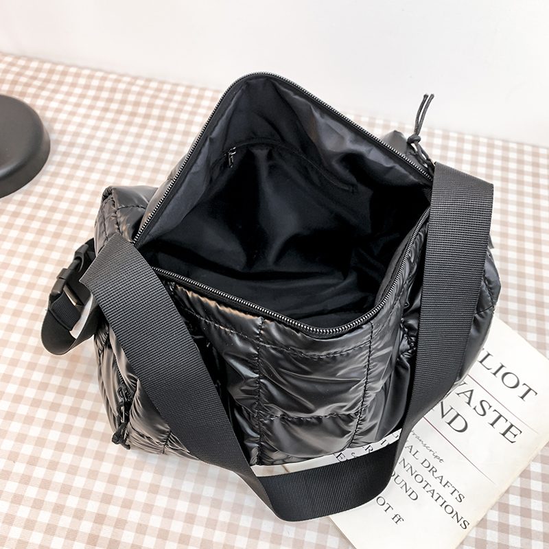 Torys Crossbody-håndtaske I Nylon Til Kvinder - Sort