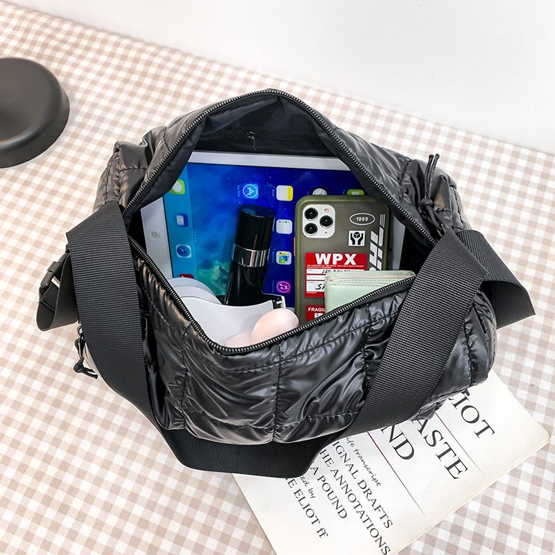 Torys Crossbody-håndtaske I Nylon Til Kvinder - Sort