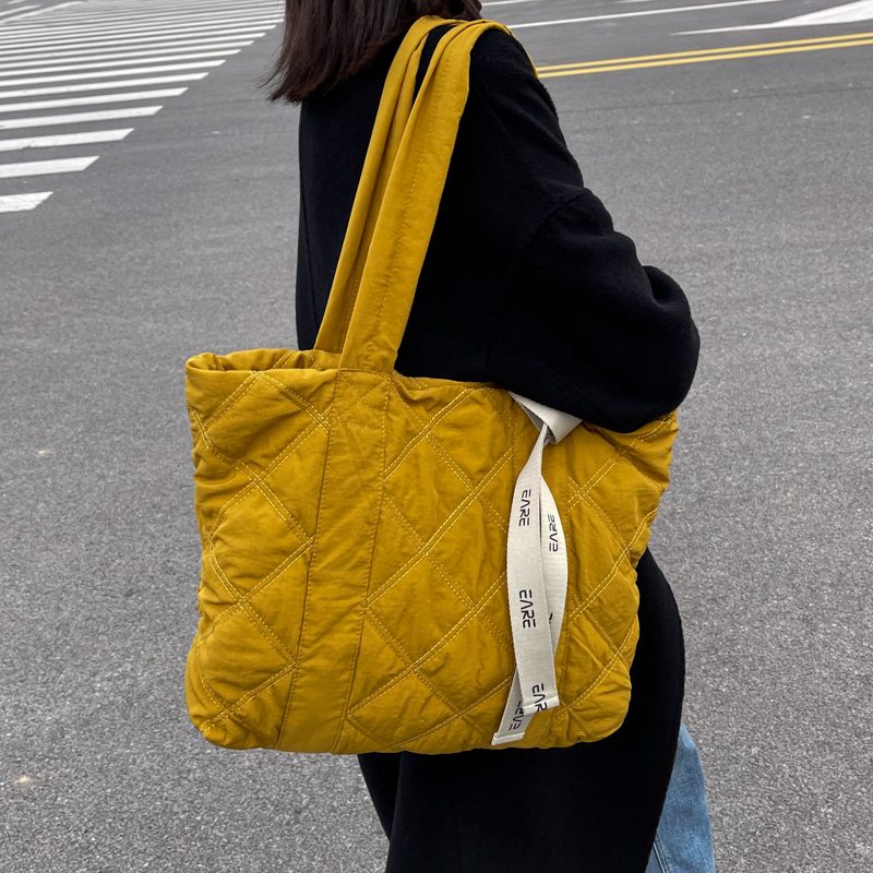 Trillo Quiltet Nylon Håndtaske Til Kvinder - Grå