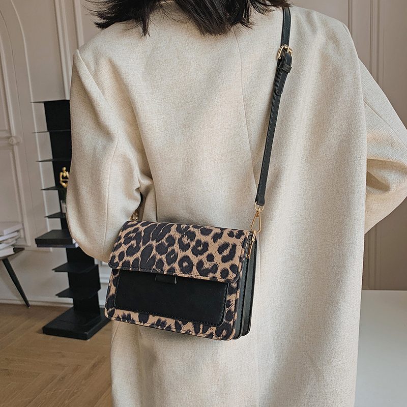 Urrieta Læderflap Crossbody Håndtaske Til Kvinder - Brun