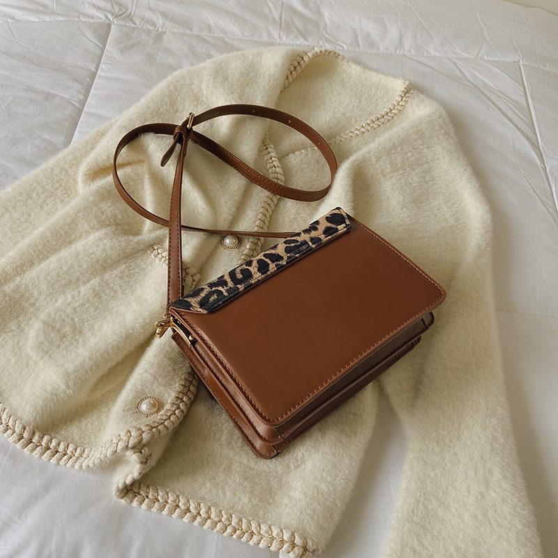 Urrieta Læderflap Crossbody Håndtaske Til Kvinder - Brun