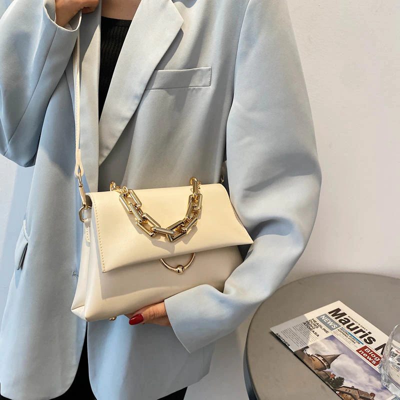 Venia Crossbody-håndtaske I Læder Med Flap Til Kvinder - Sort