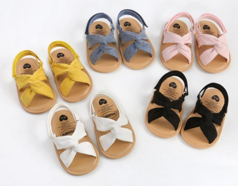 Yeli Babypigers Afslappede Sandal - Sort