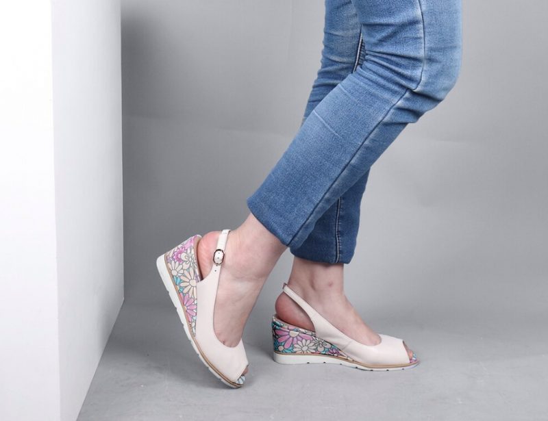 Zariely Wedges - Pink